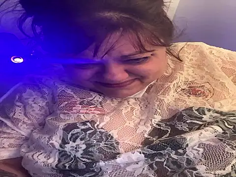 Snapshot of Luciouslouise72@xh chatting on October 10, 2025, 12:17 pm Luciouslouise72xh online show from October 10, 2025, 12:17 pm