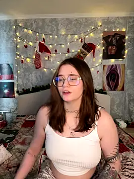 Snapshot of Sabrina_shells chatting on January 7, 2026, 9:14 am Sabrina shells online show from January 7, 2026, 9:14 am