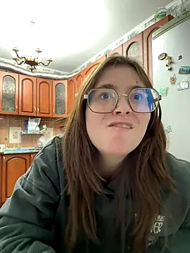 Sabrina shells online show from November 21, 2025, 5:39 am