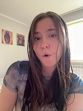 Snapshot of Sabrina_shells chatting on July 18, 2026, 10:24 am Sabrina shells online show from July 18, 2026, 10:24 am