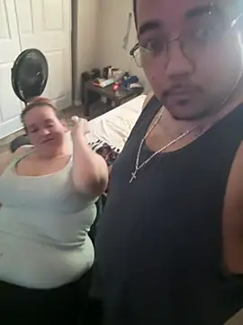 cloudy couple444 online show from September 26, 2025, 5:42 pm