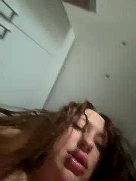 AndreaMood online show from September 9, 2025, 2:43 am