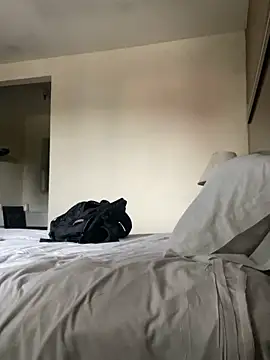 Snapshot of Dnasty408 chatting on September 18, 2025, 11:19 pm Dnasty408 online show from September 18, 2025, 11:19 pm