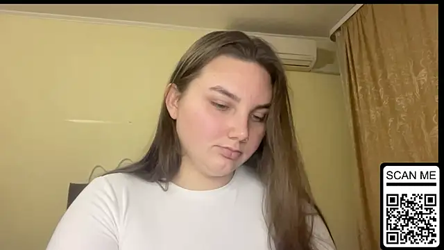 Snapshot of Dreamyblushfairy chatting on November 25, 2025, 3:45 pm Dreamyblushfairy online show from November 25, 2025, 3:45 pm