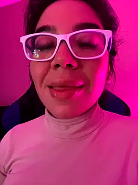 StarSex22 online show from October 19, 2025, 6:16 am