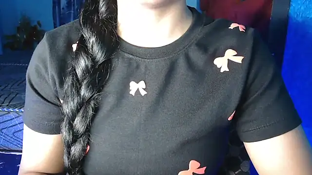 Snapshot of Somiya87 chatting on May 8, 2026, 6:23 pm Somiya87 online show from May 8, 2026, 6:23 pm