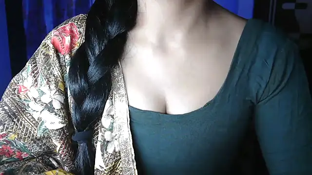 Snapshot of Somiya87 chatting on May 4, 2026, 6:55 pm Somiya87 online show from May 4, 2026, 6:55 pm