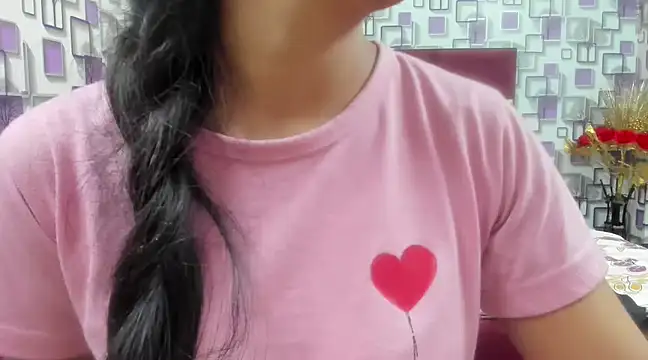 Snapshot of Somiya87 chatting on March 20, 2025, 10:51 pm Somiya87 online show from March 20, 2025, 10:51 pm