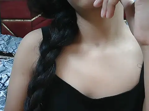 Snapshot of Somiya87 chatting on September 20, 2025, 5:18 pm Somiya87 online show from September 20, 2025, 5:18 pm