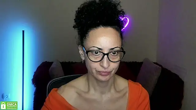 Arianasweety23 online show from September 15, 2025, 5:24 pm