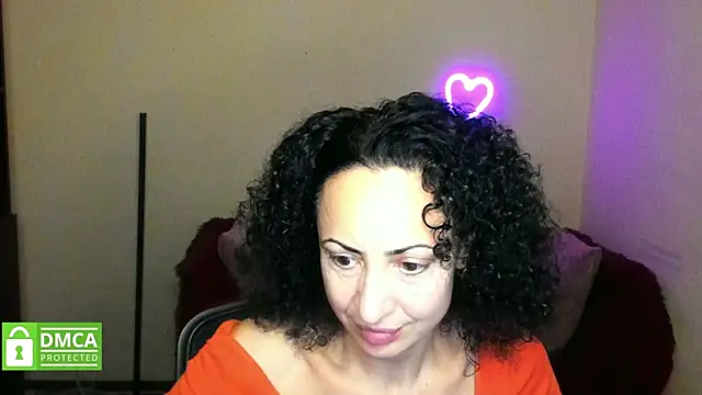 Arianasweety23 online show from December 2, 2025, 6:31 pm