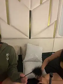 IsabellRodriguez18 online show from March 17, 2025, 7:02 am