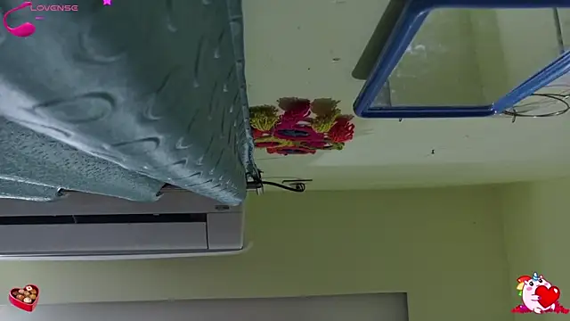 Snapshot of sexyhoney27 chatting on November 26, 2025, 2:28 pm sexyhoney27 online show from November 26, 2025, 2:28 pm