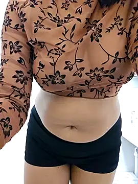 lizzzziee online show from January 19, 2025, 7:15 pm