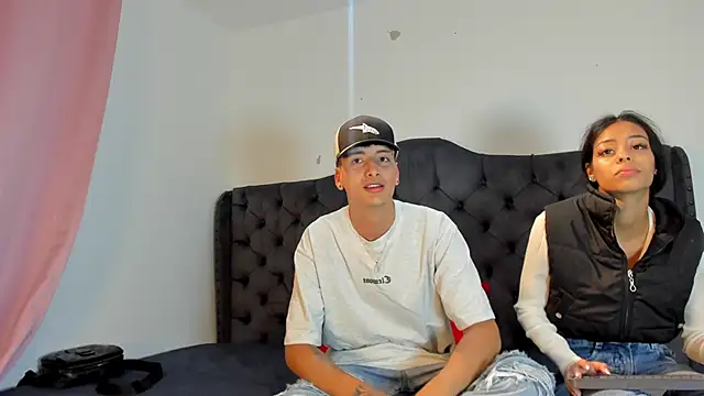 two milkyway online show from November 30, 2025, 2:07 pm