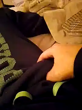 MaxiFabry online show from February 3, 2025, 10:11 pm