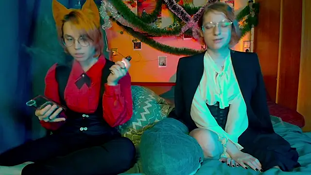 Snapshot of TrickyKitsune chatting on January 11, 2026, 3:08 pm TrickyKitsune online show from January 11, 2026, 3:08 pm