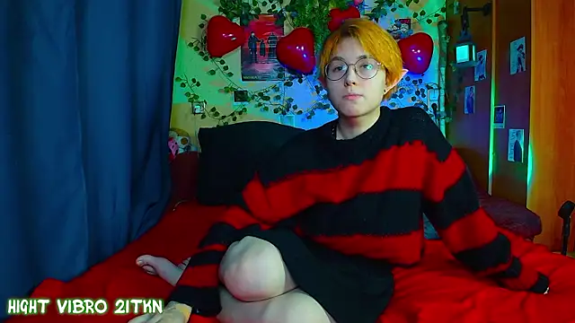 Snapshot of TrickyKitsune chatting on February 26, 2026, 3:34 pm TrickyKitsune online show from February 26, 2026, 3:34 pm