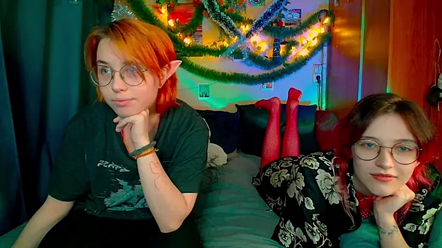 Snapshot of TrickyKitsune chatting on January 8, 2026, 2:23 pm TrickyKitsune online show from January 8, 2026, 2:23 pm