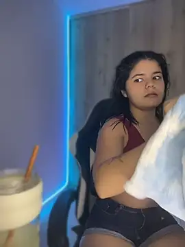 pretty angela1 online show from April 19, 2026, 4:13 am