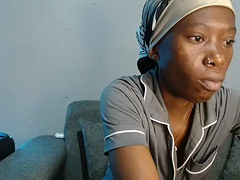 xxSexyTalia28 online show from October 25, 2025, 9:52 am