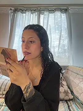 indira k online show from November 26, 2025, 3:23 pm