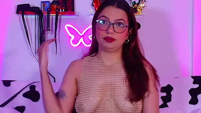 EmiF26 online show from November 30, 2025, 1:39 am