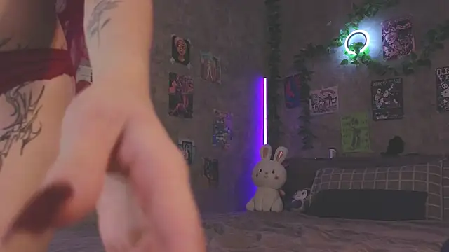 yummylisa online show from November 3, 2025, 7:39 pm