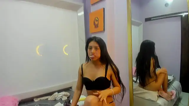 Snapshot of Chloe_Martini chatting on February 14, 2025, 5:30 am Chloe Martini online show from February 14, 2025, 5:30 am