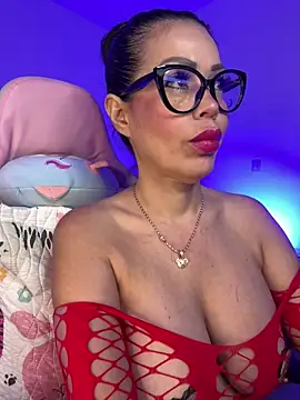 Snapshot of KarolRubi1 chatting on September 13, 2025, 1:49 am KarolRubi1 online show from September 13, 2025, 1:49 am