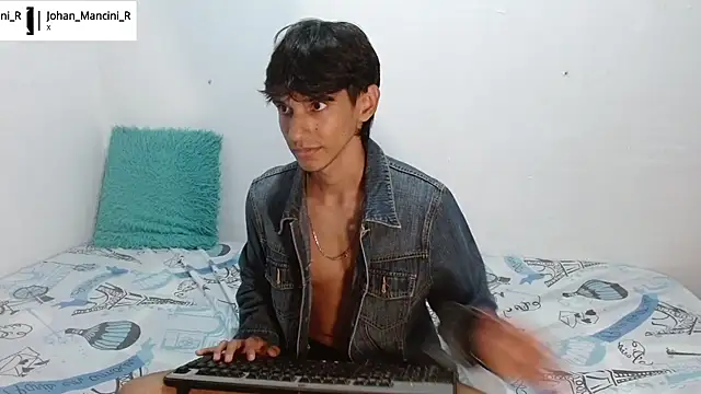 Snapshot of Johan_Mancini_R chatting on June 13, 2026, 3:21 pm Johan Mancini R online show from June 13, 2026, 3:21 pm