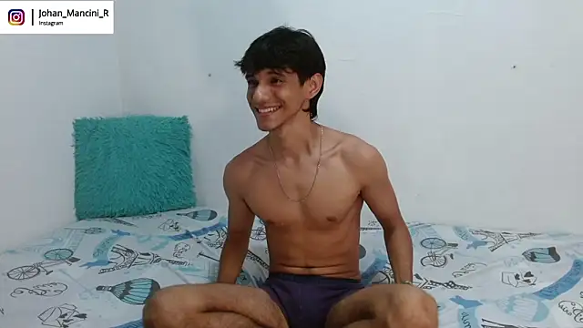 Snapshot of Johan_Mancini_R chatting on June 15, 2026, 3:55 pm Johan Mancini R online show from June 15, 2026, 3:55 pm