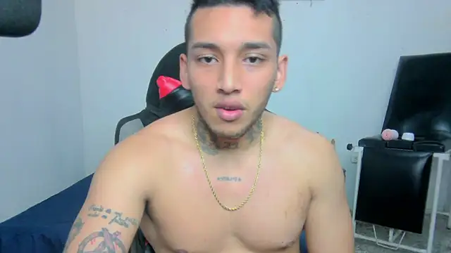 Snapshot of David_Adams2003 chatting on February 28, 2025, 2:20 pm David Adams2003 online show from February 28, 2025, 2:20 pm