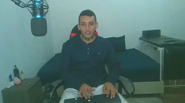 Snapshot of David_Adams2003 chatting on January 30, 2025, 2:04 pm David Adams2003 online show from January 30, 2025, 2:04 pm