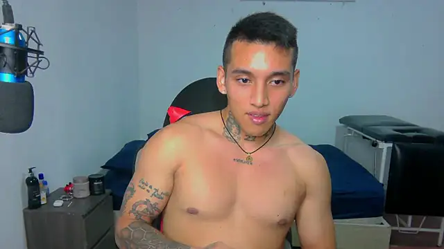 Snapshot of David_Adams2003 chatting on January 20, 2025, 11:10 pm David Adams2003 online show from January 20, 2025, 11:10 pm