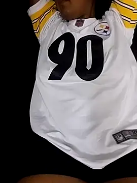 Snapshot of Queen-BD chatting on October 25, 2025, 9:59 pm Queen-BD online show from October 25, 2025, 9:59 pm