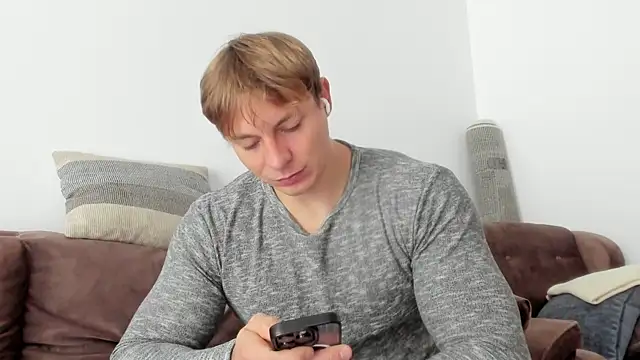 Snapshot of o_r_b_i_t chatting on March 18, 2025, 10:17 am o r b i t online show from March 18, 2025, 10:17 am