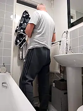 Naked Uk Guy online show from January 29, 2025, 7:11 pm