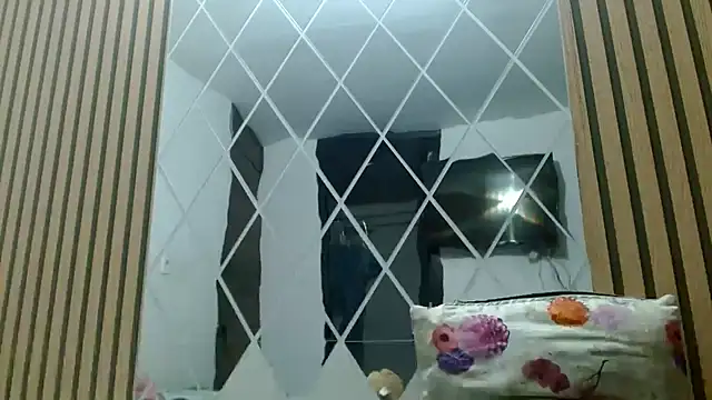 emmariders2 online show from March 16, 2025, 4:52 am