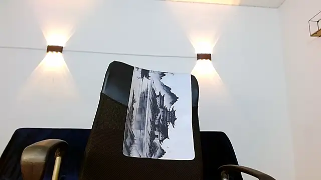 Snapshot of Br4ndxpimm chatting on December 1, 2025, 6:53 pm Br4ndxpimm online show from December 1, 2025, 6:53 pm