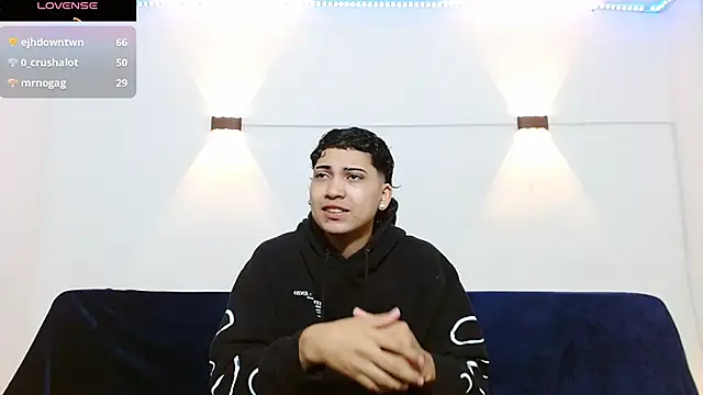 Snapshot of Br4ndxpimm chatting on November 6, 2025, 2:54 pm Br4ndxpimm online show from November 6, 2025, 2:54 pm