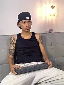 Br4ndxpimm online show from April 30, 2026, 9:05 am