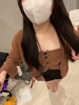 Snapshot of mina_0207 chatting on January 15, 2026, 8:56 pm mina 0207 online show from January 15, 2026, 8:56 pm