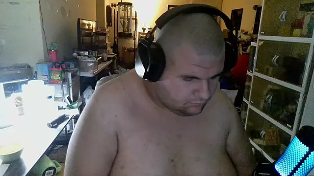 Snapshot of Hackensackneil chatting on October 18, 2025, 10:06 am Hackensackneil online show from October 18, 2025, 10:06 am