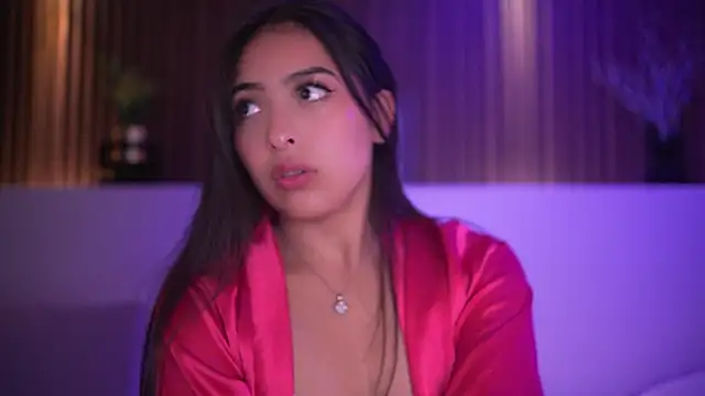 Camila dupont online show from November 15, 2025, 4:05 am