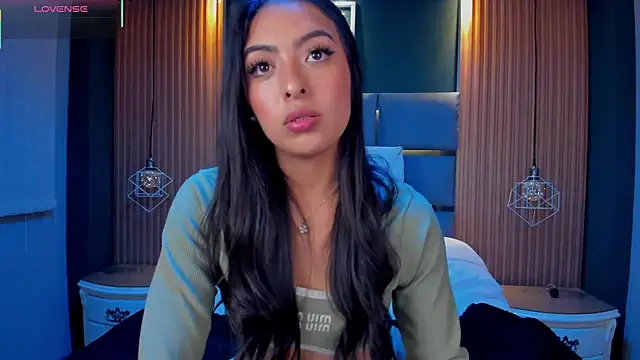 Camila dupont online show from September 12, 2025, 3:50 am