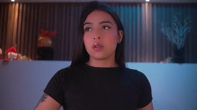 Snapshot of Camila_dupont chatting on February 17, 2026, 3:37 am Camila dupont online show from February 17, 2026, 3:37 am