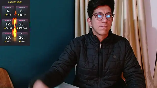 Snapshot of Noah-cock chatting on November 16, 2025, 7:46 am Noah-cock online show from November 16, 2025, 7:46 am