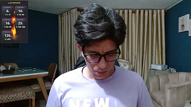 Noah-cock online show from May 29, 2026, 5:13 am