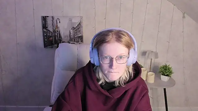 Snapshot of ElizabethHarpper chatting on December 3, 2025, 12:55 am ElizabethHarpper online show from December 3, 2025, 12:55 am